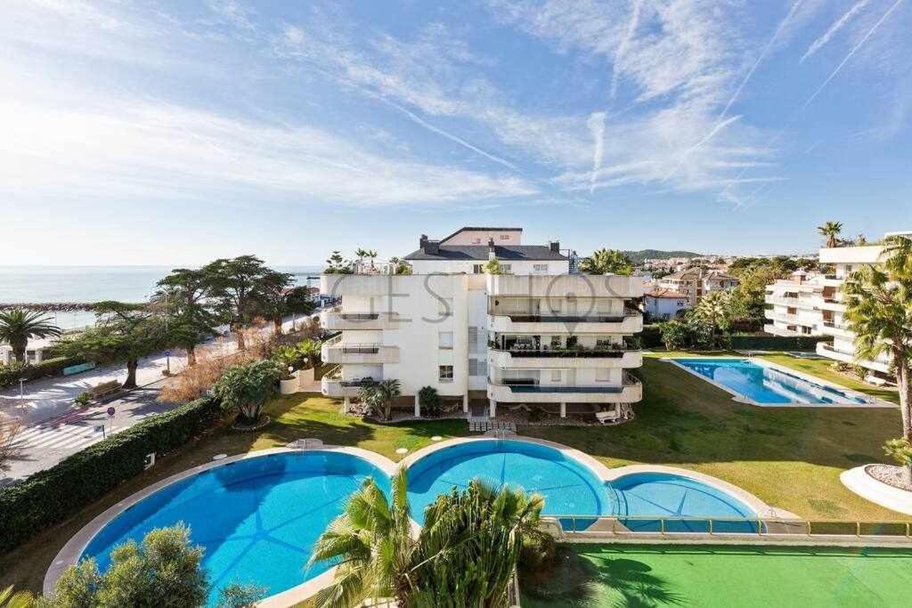 Sitges Arena Dos Piscinas Frente Al Mar Leilighet Eksteriør bilde